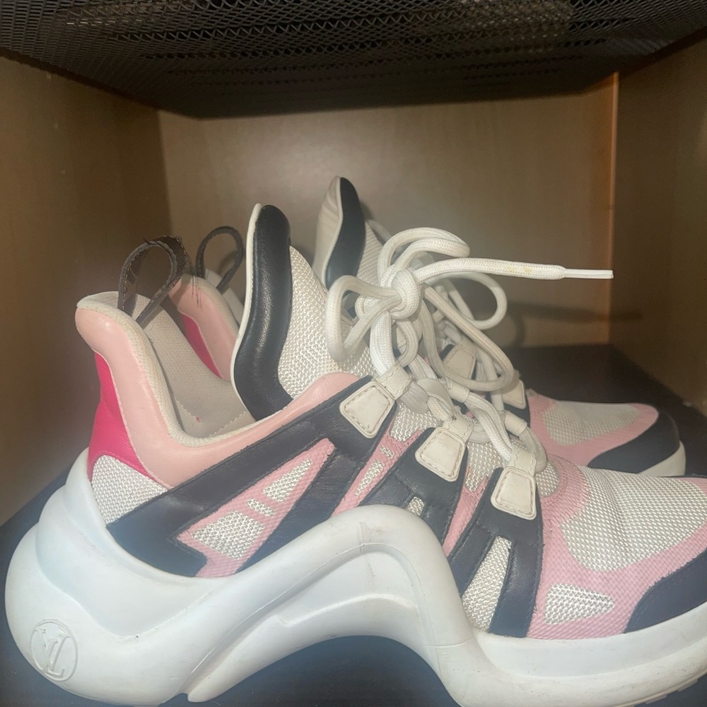 Louis Vuitton sneaker archlight